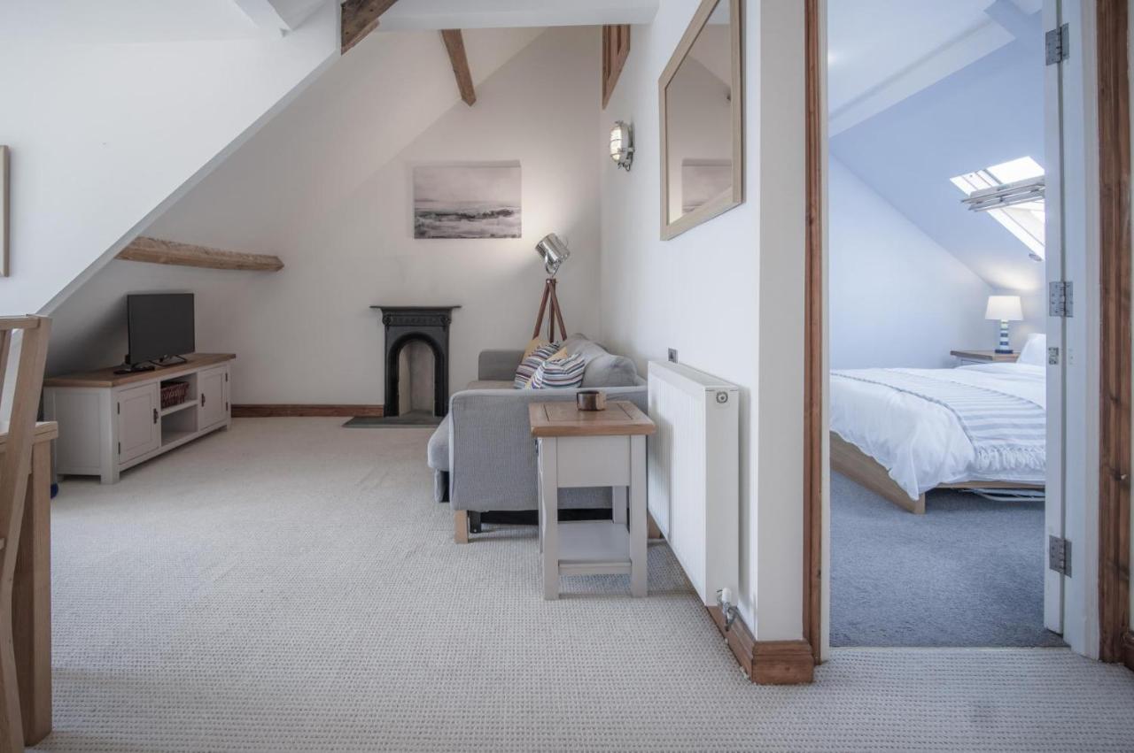 The Nest - 1 Bedroom Apartment - Tenby Exterior foto