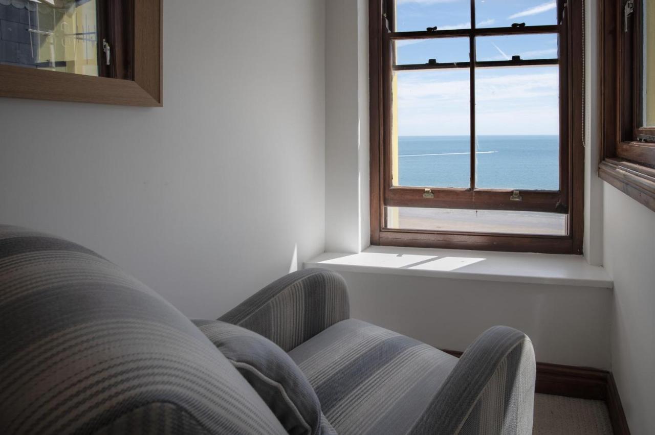 The Nest - 1 Bedroom Apartment - Tenby Exterior foto